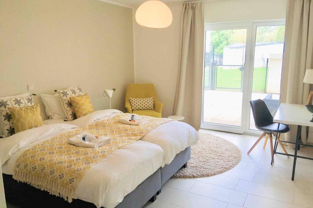 Large Family Retro Flat In City Center- Large Terrace & Garden View, Free Parking Luxemburg Exterior foto